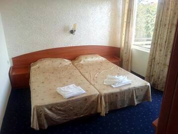 Фото номера Стандартные апартаменты Отель Hotel Chernomorets г. Черноморец 2