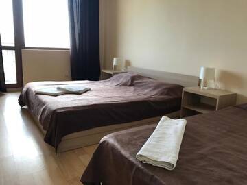 Фото номера Трехместный номер с балконом Отель Guest House AKRA г. Черноморец 8