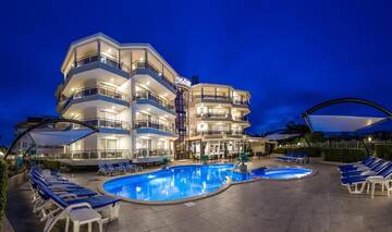 Фото номера Трехместный номер Отель Family Hotel Adena г. Черноморец 15