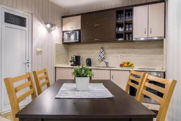 Фото номера Апартаменты-студио с видом на море Отель Family Hotel Adena г. Черноморец 5