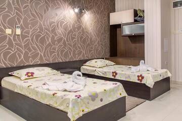Фото номера Апартаменты-студио с видом на море Отель Family Hotel Adena г. Черноморец 7