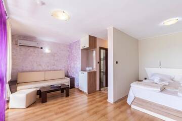 Фото номера Полулюкс с балконом Отель Akladi Family Hotel г. Черноморец 2